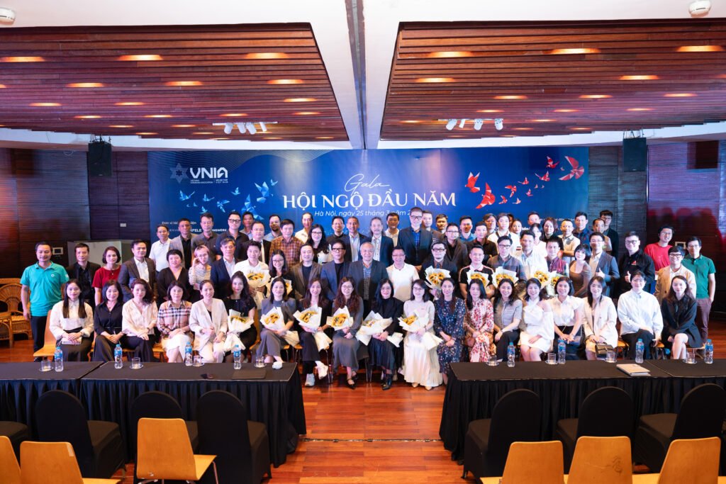 Gala Hội Ngộ Đầu Năm 2025: Hành Trình Kết Nối & Định Hình Xu Hướng Nội Thất