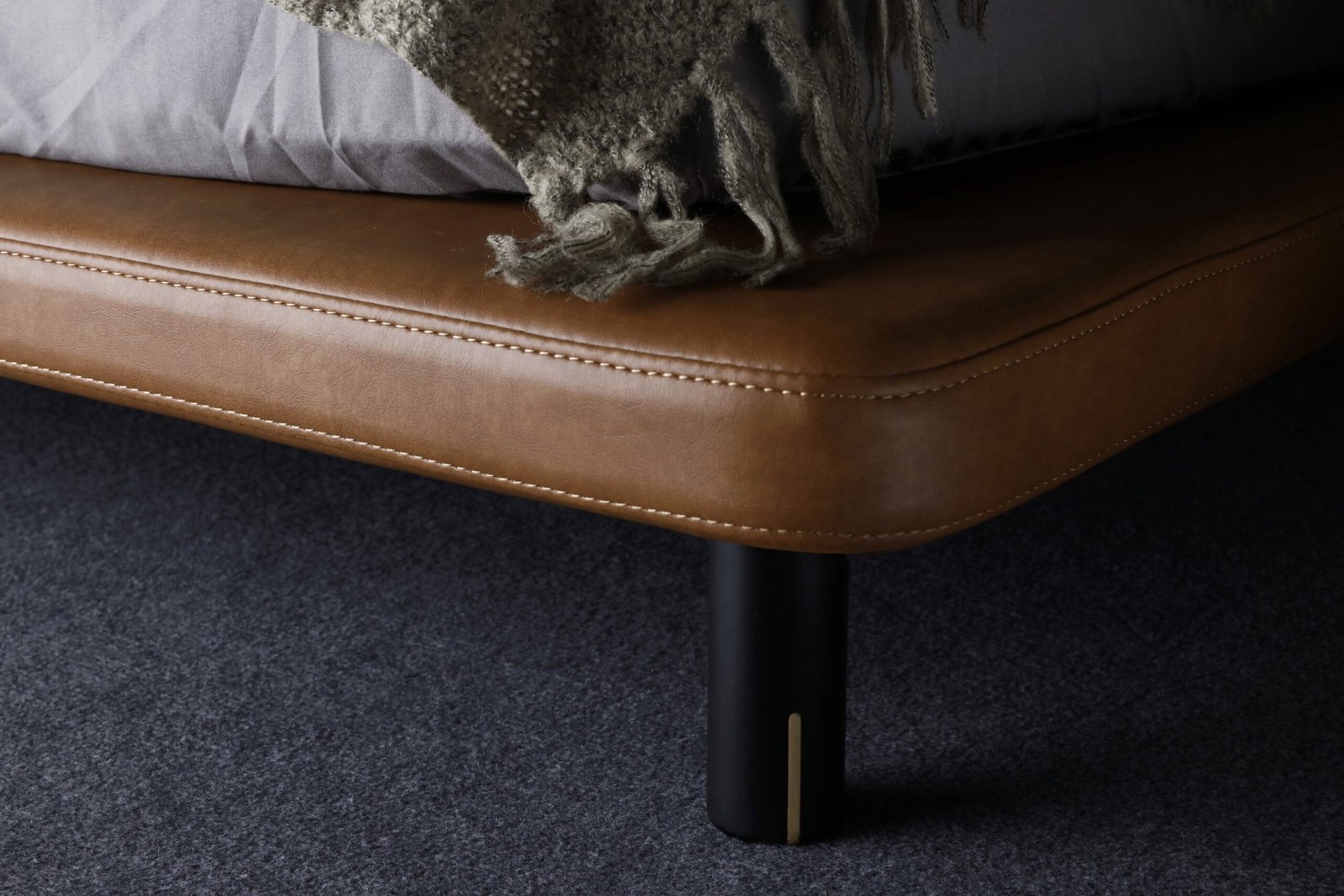 Hana Bed – Giường ngủ phong cách Bắc Âu, chất liệu nhập khẩu cao cấp