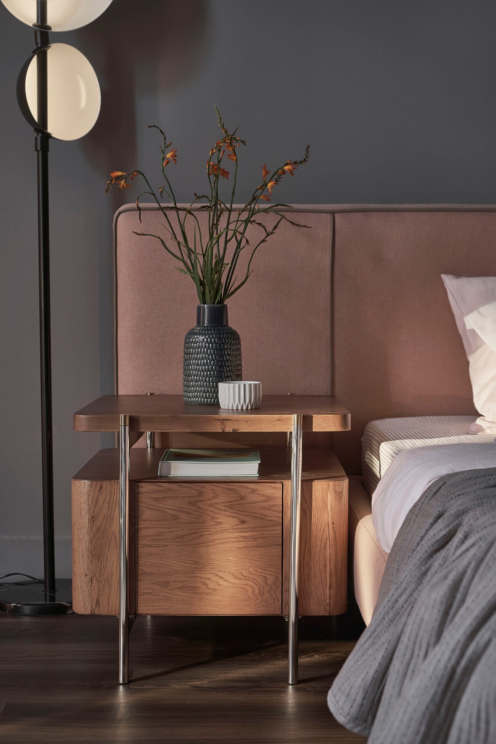 Mono Bed – Giường ngủ phong cách Bắc Âu, chất liệu nhập khẩu cao cấp